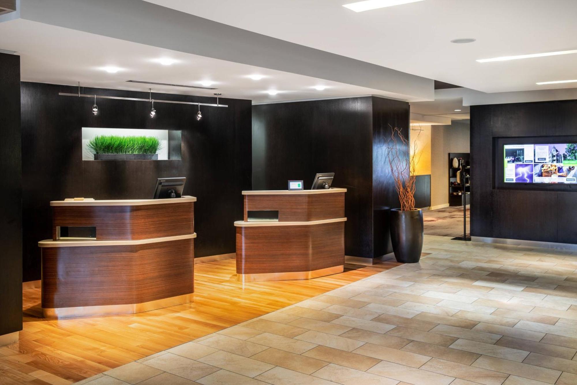 Courtyard By Marriott Denton Otel Dış mekan fotoğraf